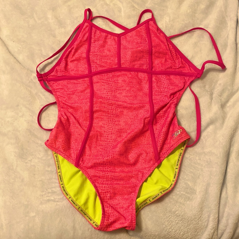 Like new speedo swimsuit